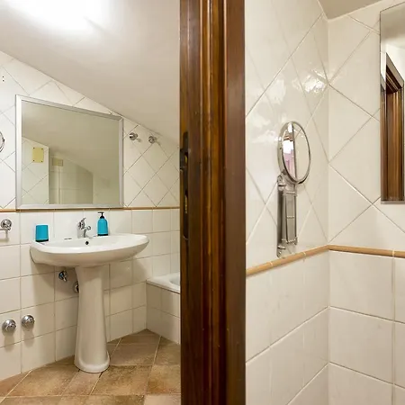 Apartment Via Gilbert Ferret 57